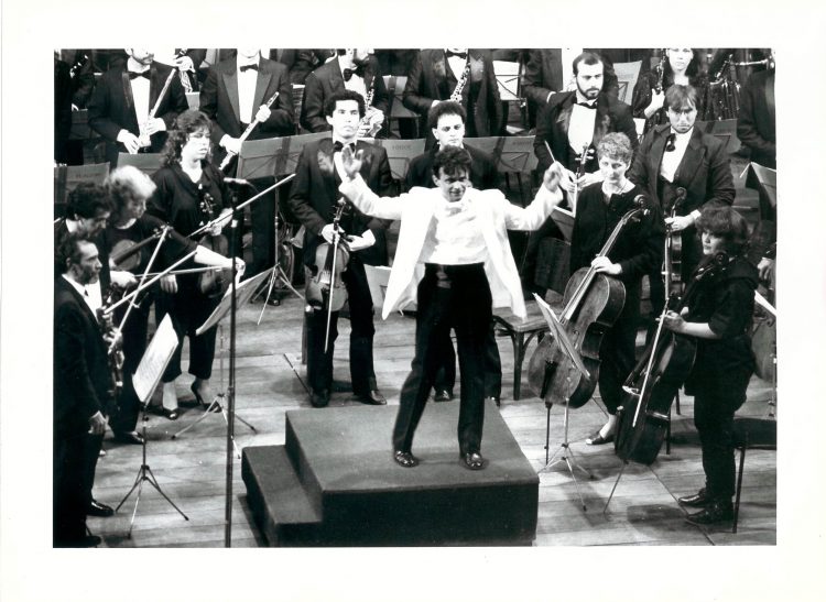 1987 Maestro Benito Juarez Coralusp e OSMC Campos do Jordão 9