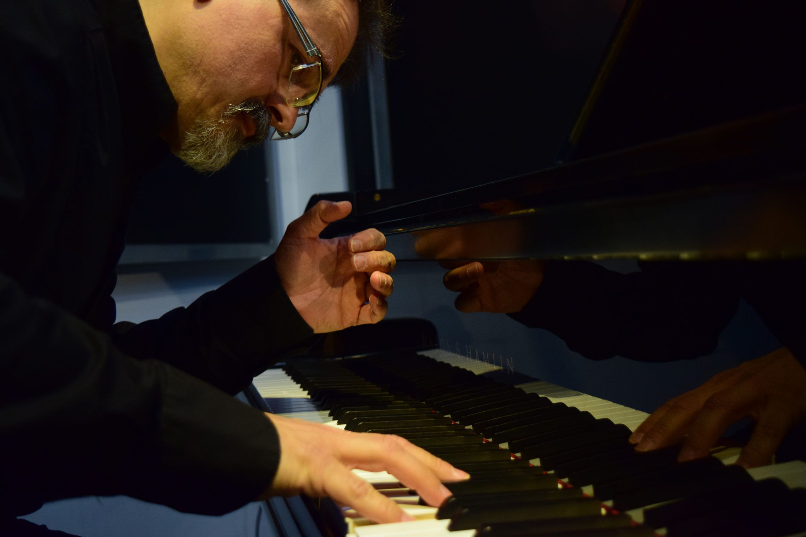 Pianista italiano Luca Chiantore se apresenta gratuitamente na Biblioteca Mindlin da USP